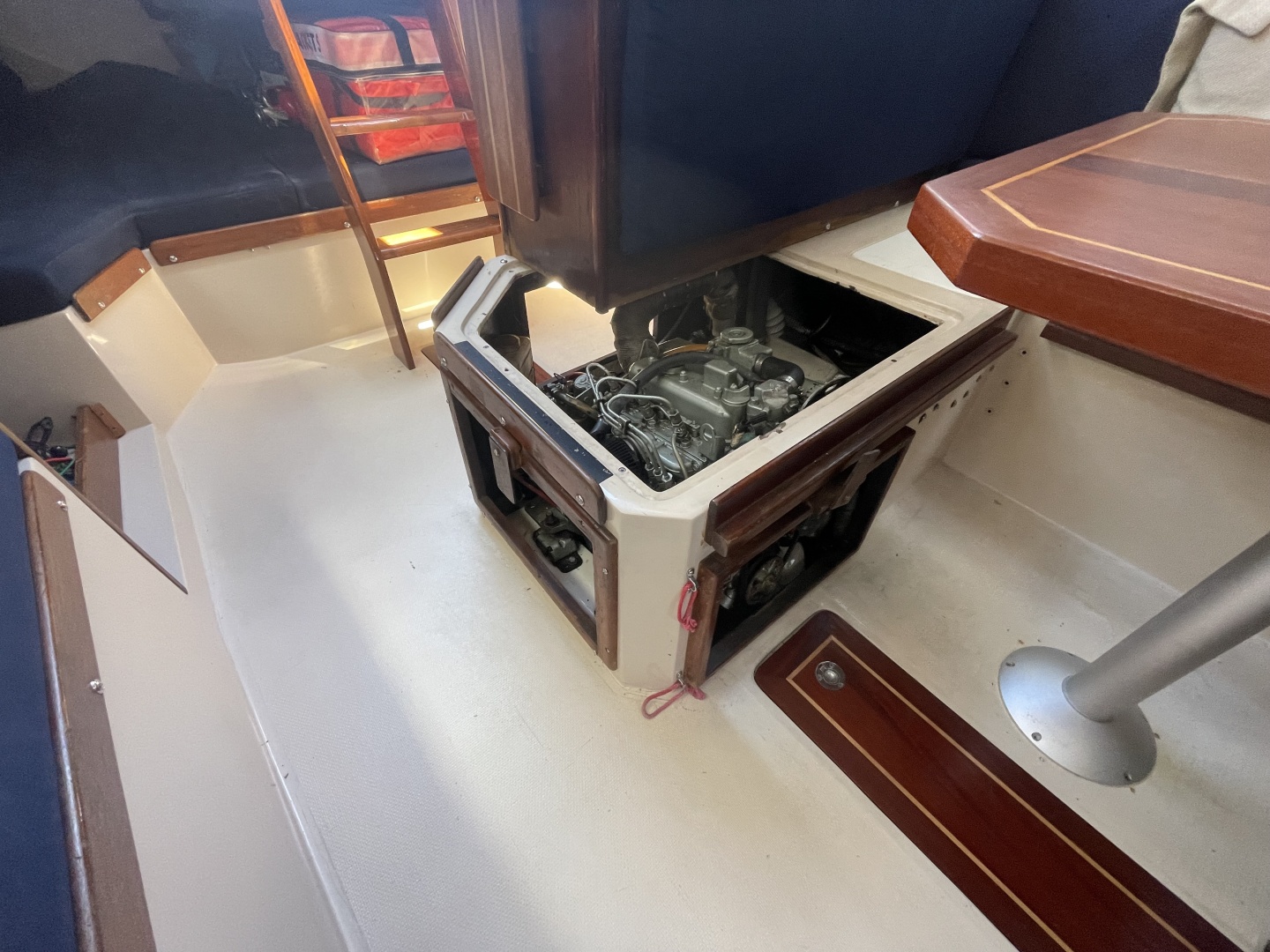 Kona 30ft Catalina Yacht For Sale