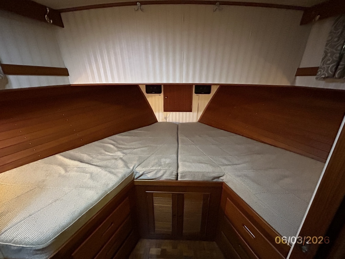 Grand Banks Classic Yacht For Sale