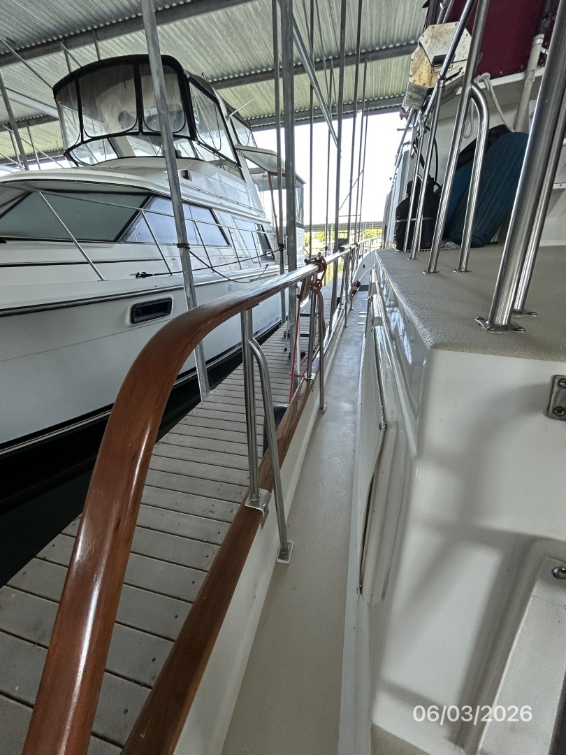 Grand Banks Classic Yacht For Sale
