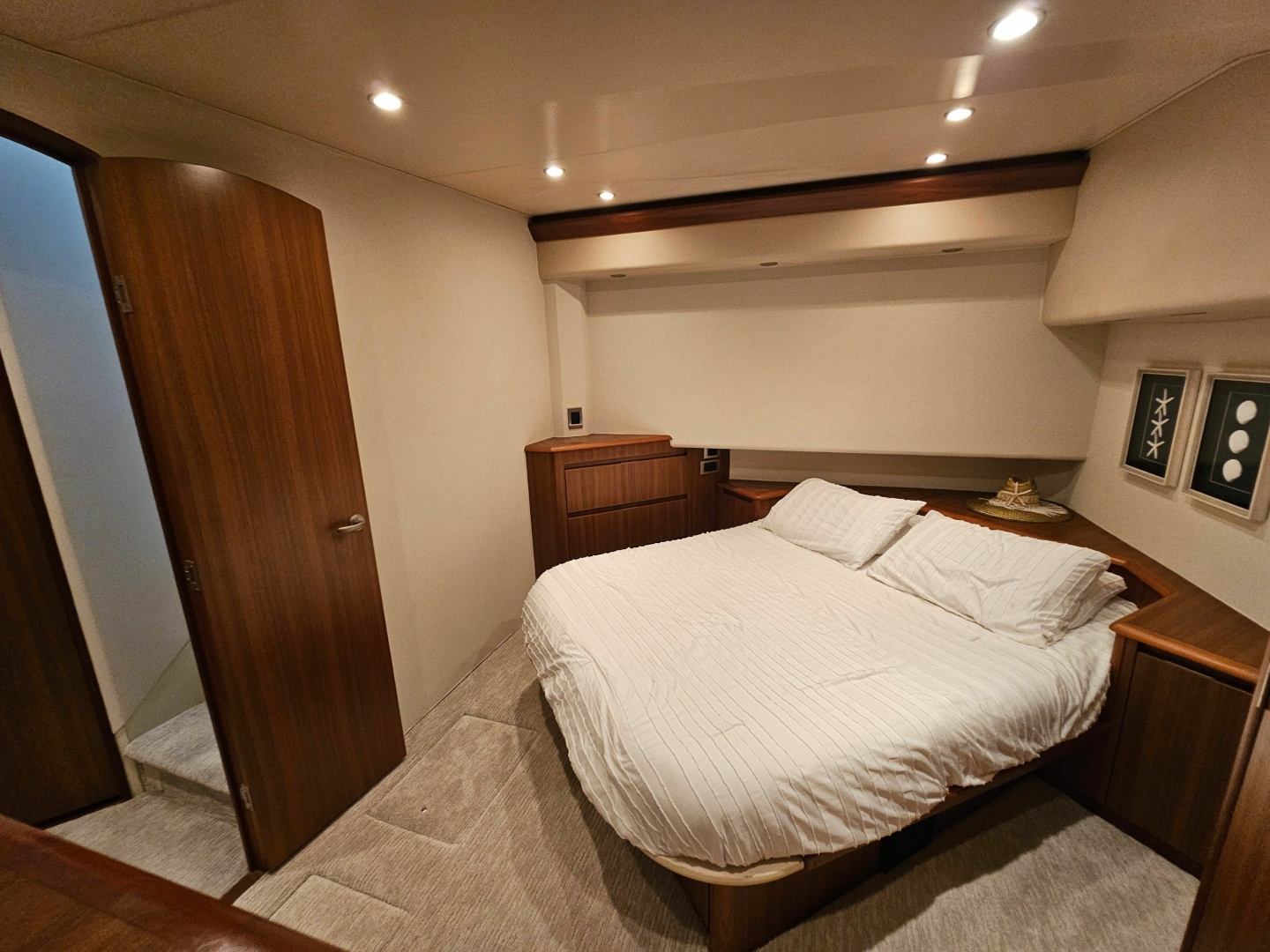 2010 Viking 64' Sportfish Convertible
