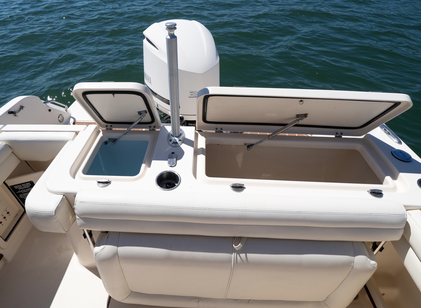 2017 Grady-White 235 Freedom