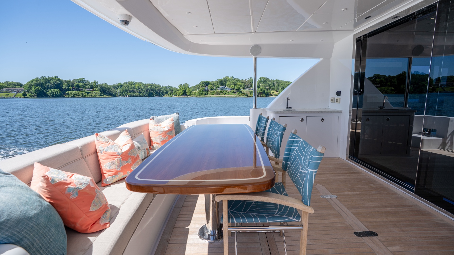 2021 Hatteras M75 Panacera