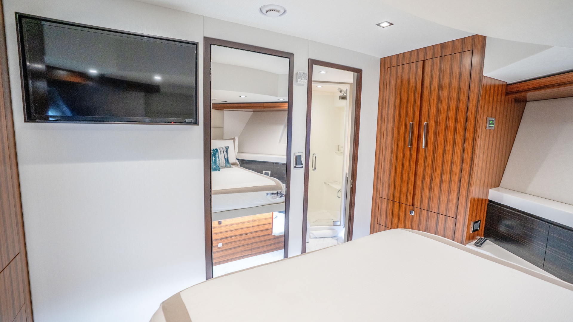 Hatteras M75 Panacera — Lovie - Photo 39