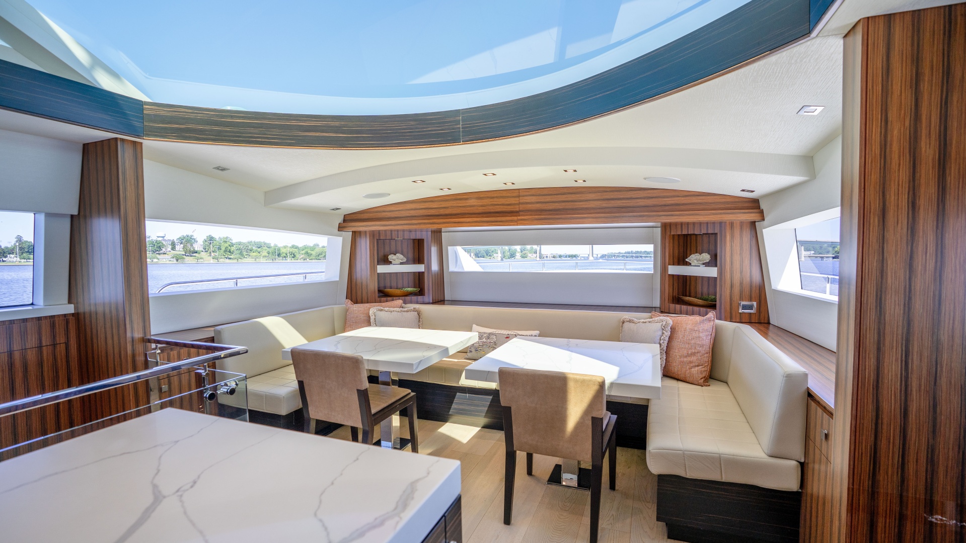 Hatteras M75 Panacera — Lovie - Photo 27