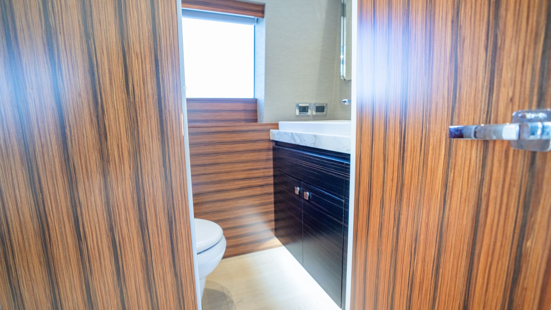 Hatteras M75 Panacera — Lovie - Photo 29