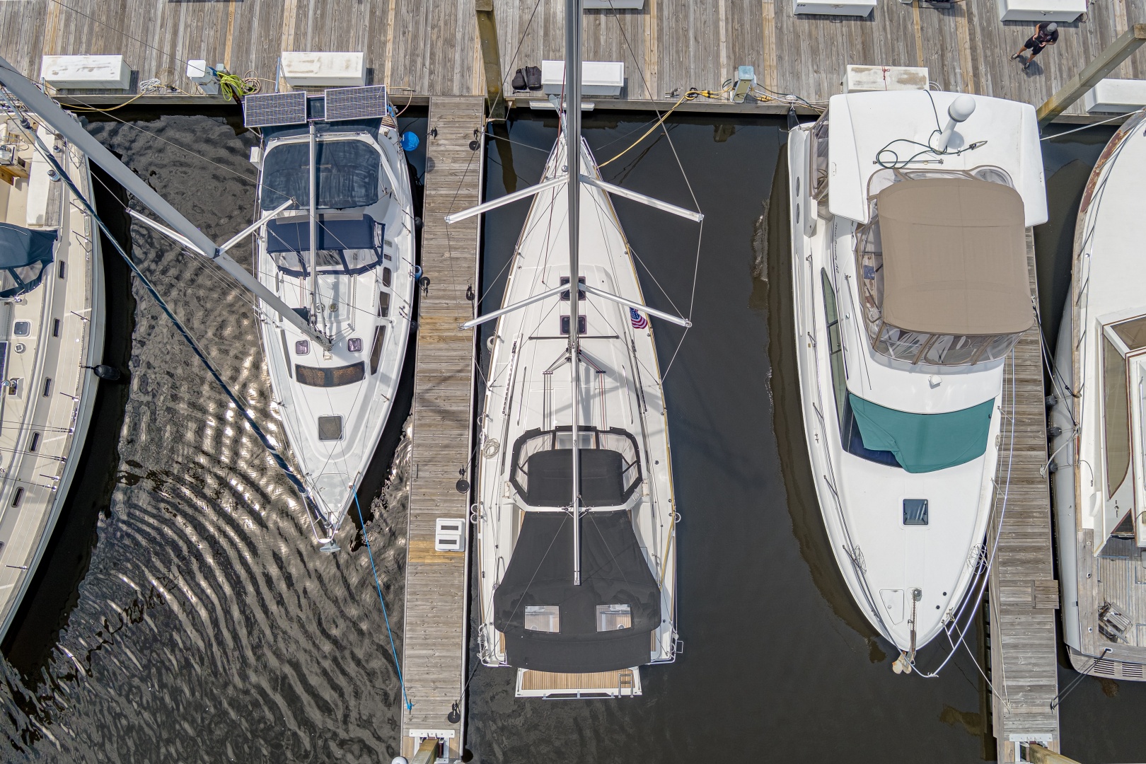 2023 Beneteau 38.1