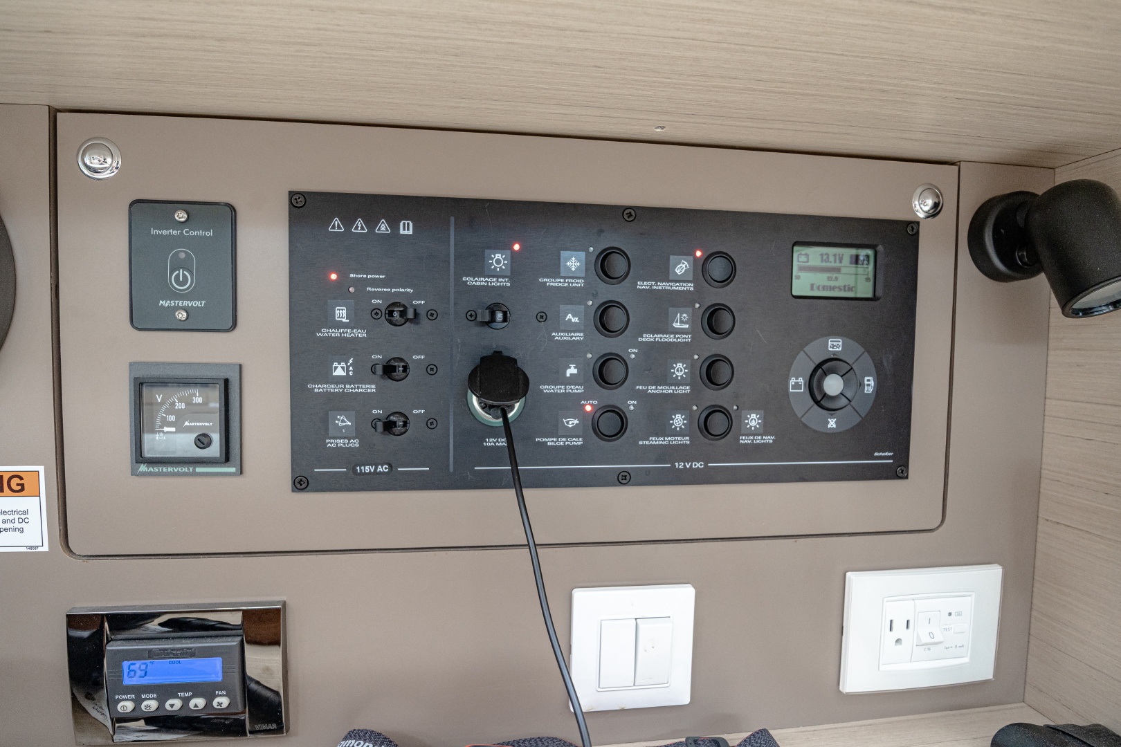 2023 Beneteau 38.1