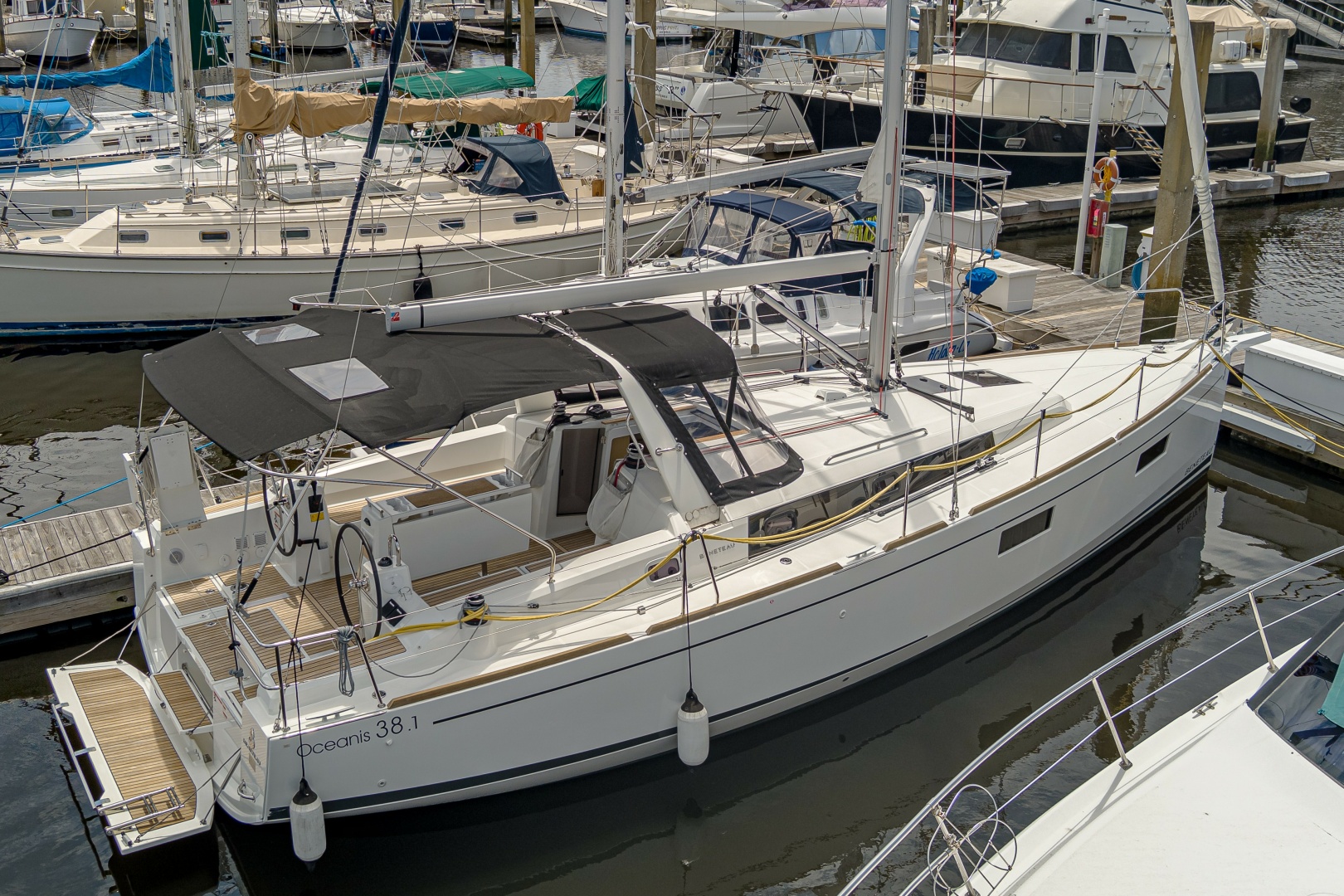 2023 Beneteau 38.1