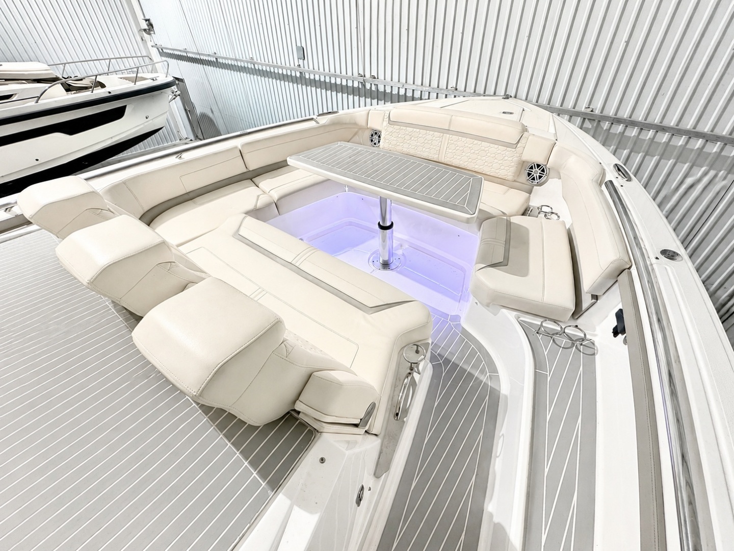 Tiara Yachts 48 LS — Papa Charlie - Photo 8