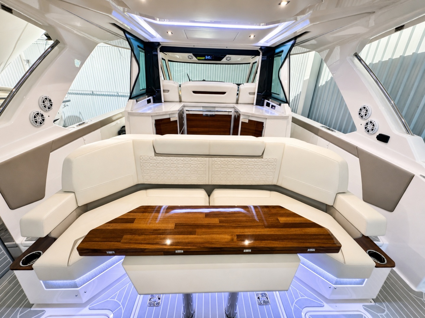 2023 Tiara Yachts 48 LS