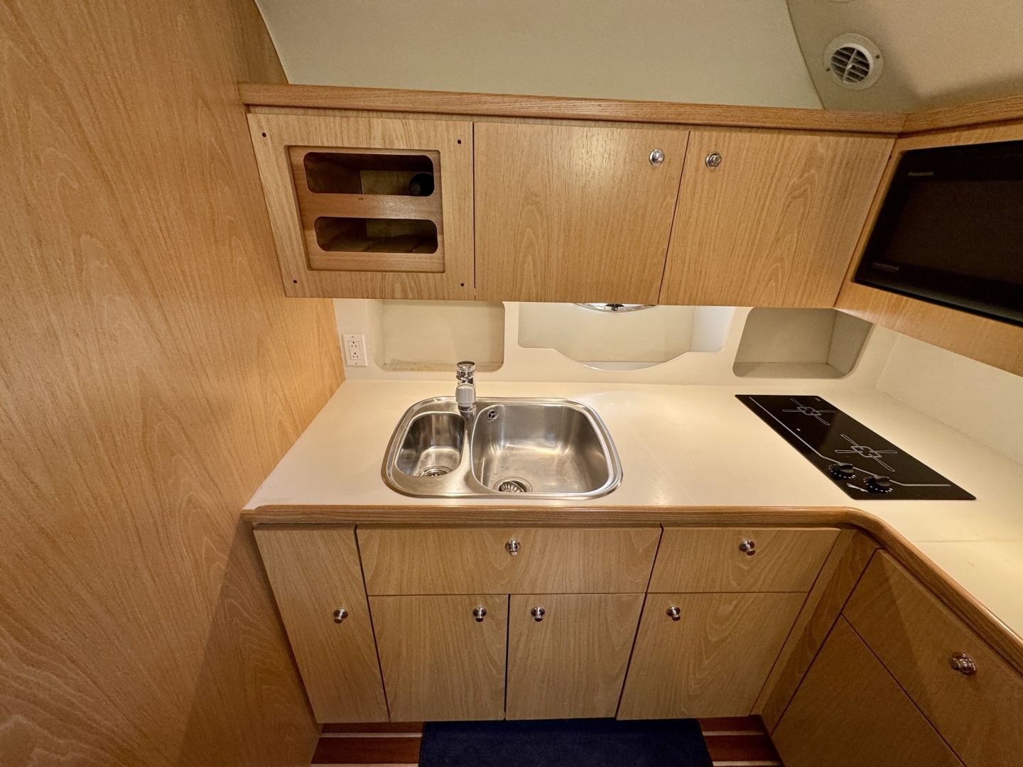 1999 Tiara Yachts 4100 Open