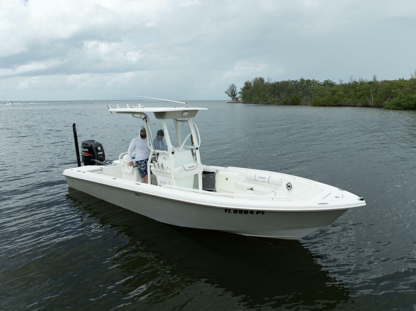 24ft Everglades Yacht For Sale