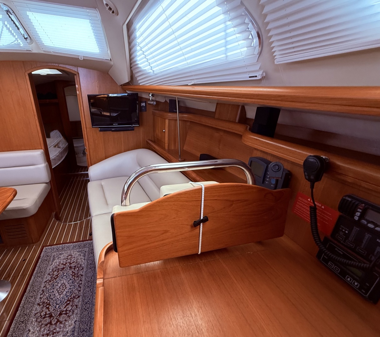Morpheus II 41ft Hunter Yacht For Sale Morpheus II 41ft Hunter Yacht For Sale