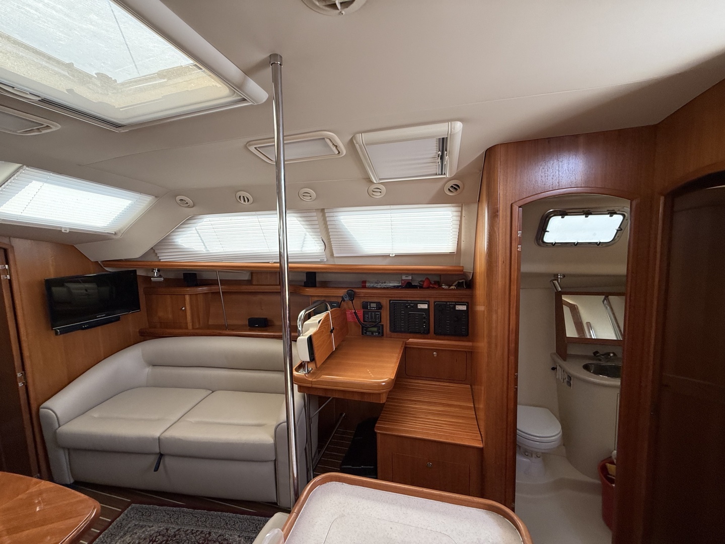 Morpheus II 41ft Hunter Yacht For Sale Morpheus II 41ft Hunter Yacht For Sale