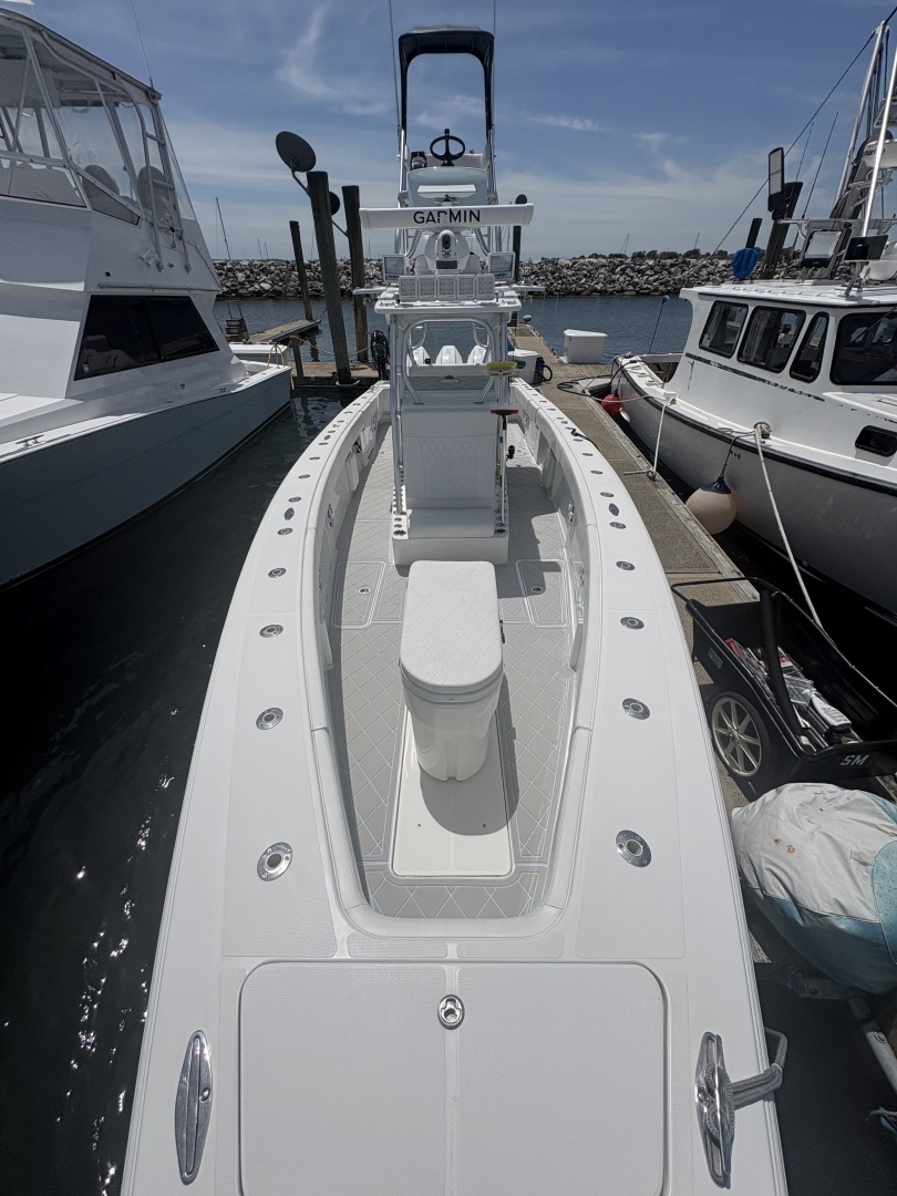 2019 Concept 39 Pro Fish