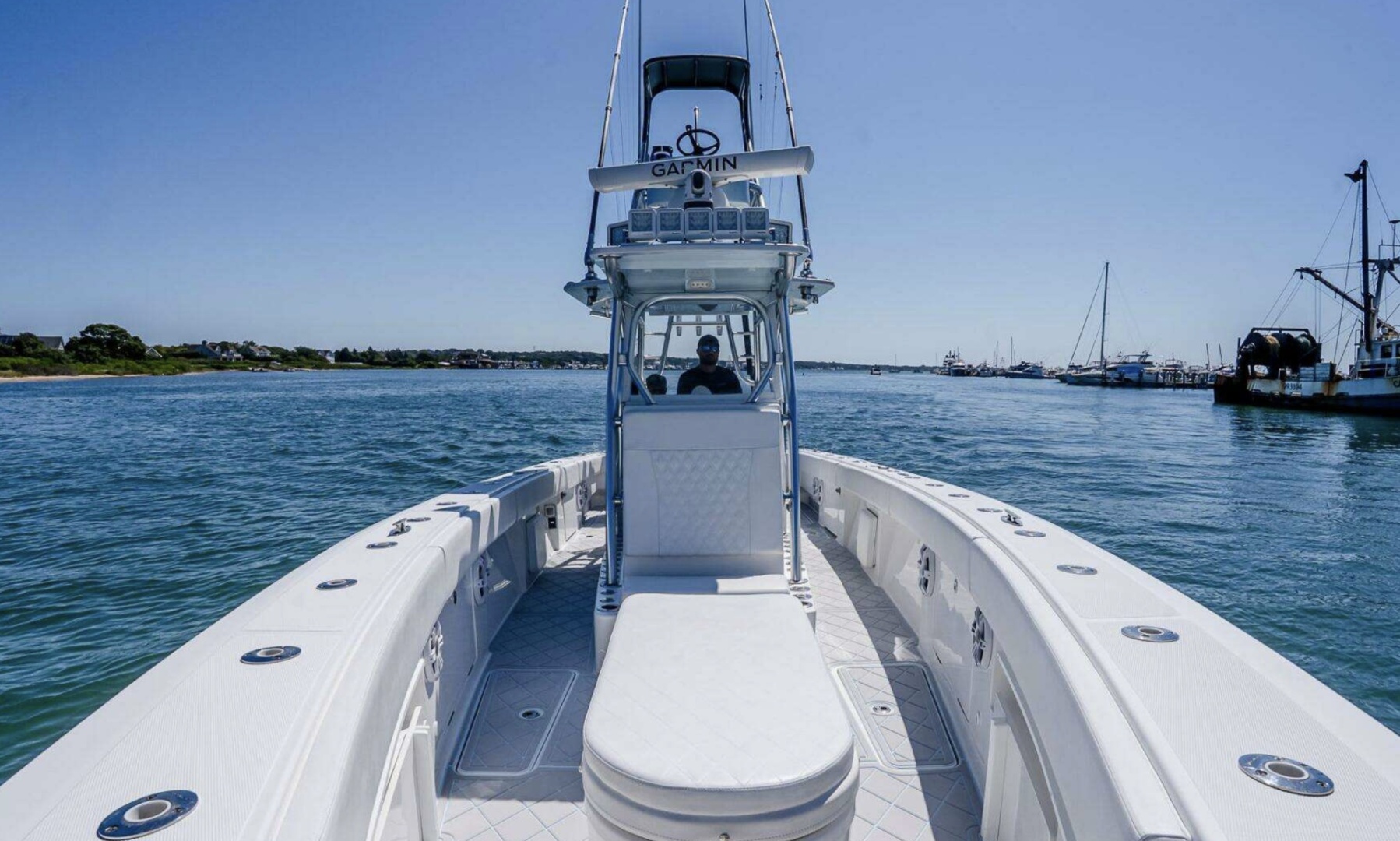2019 Concept 39 Pro Fish