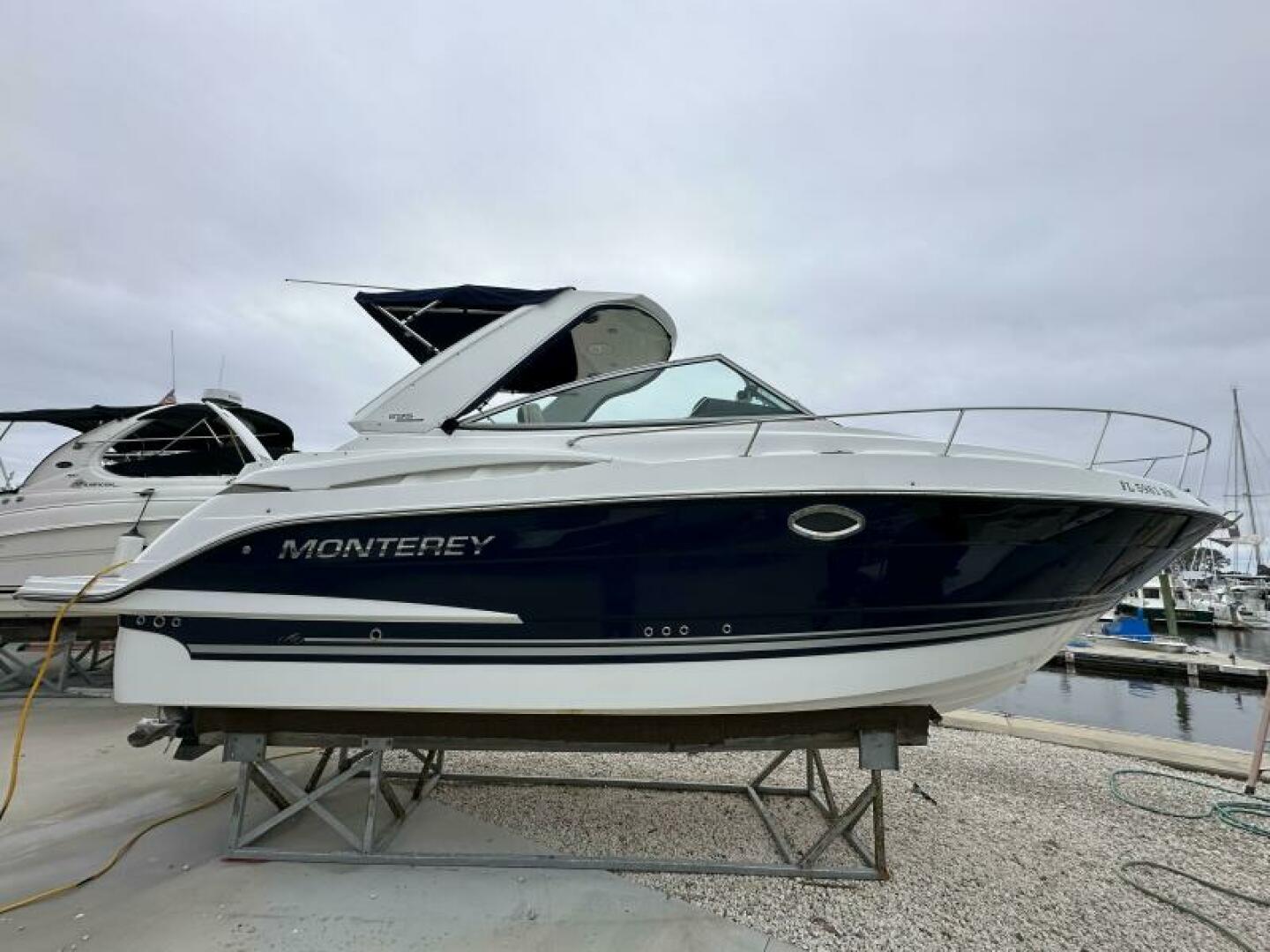 2018 Monterey 295 SY