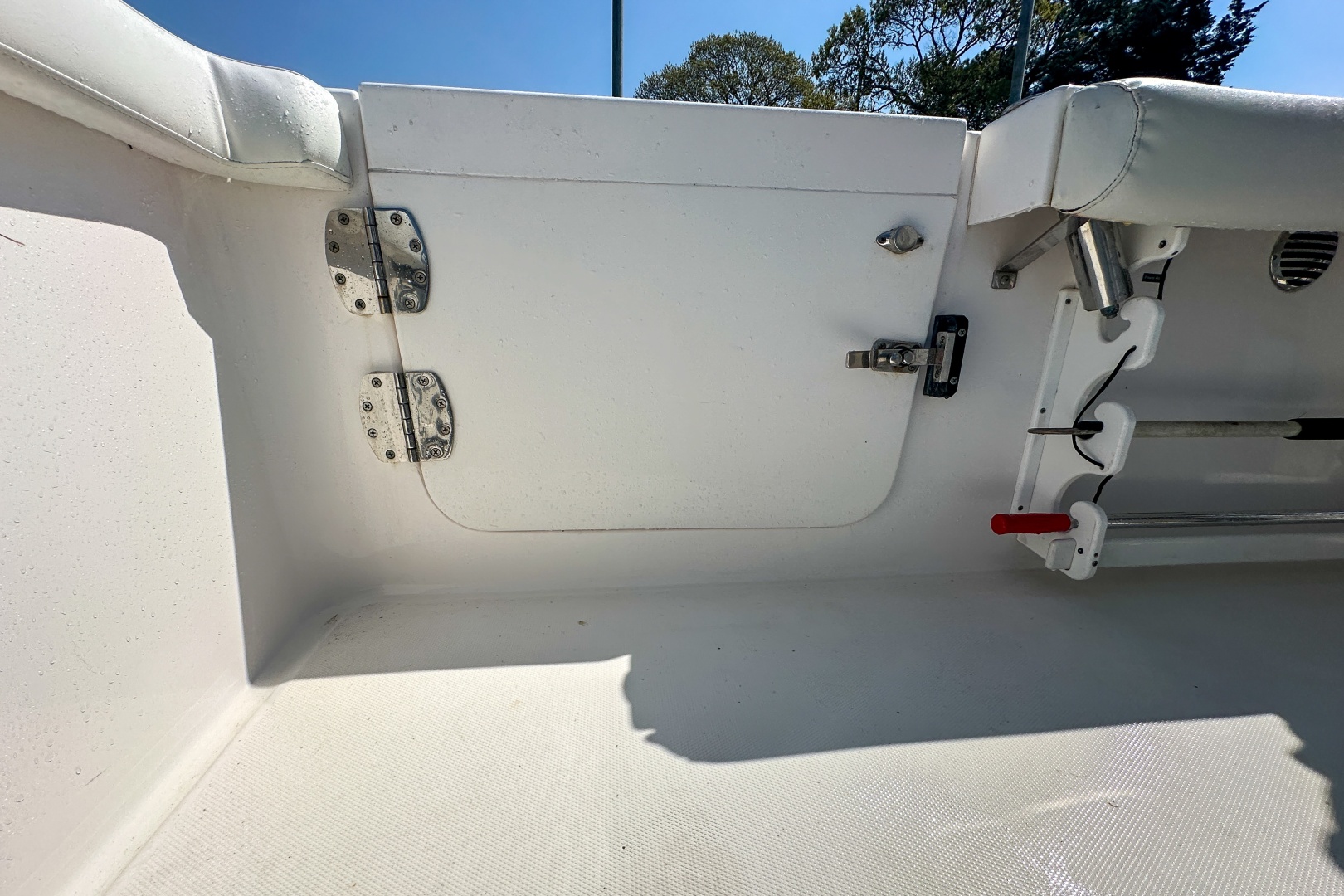 29ft Everglades Yacht For Sale