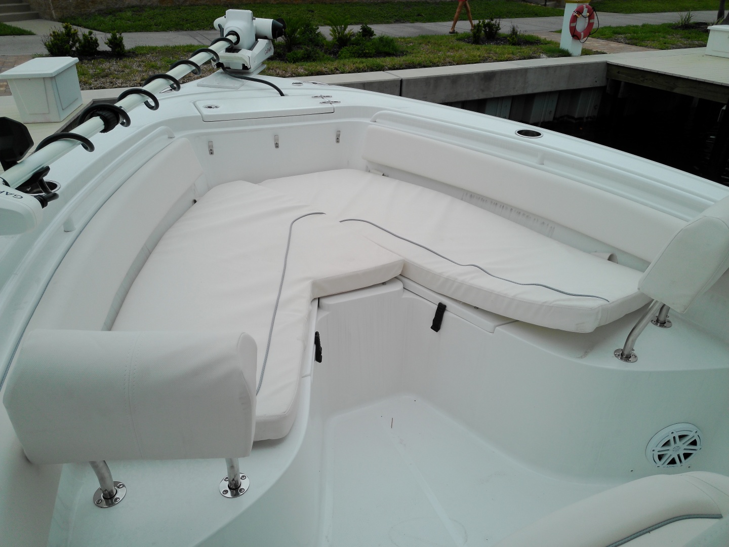 24ft Sea Hunt Yacht For Sale