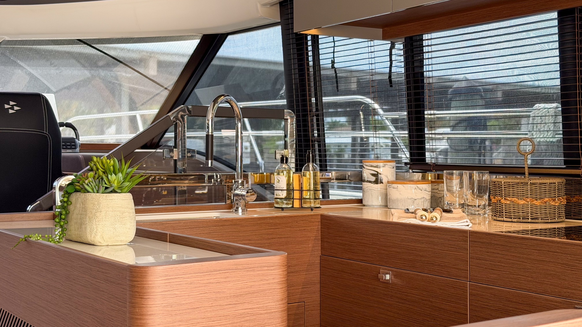 48ft Prestige Yacht For Sale