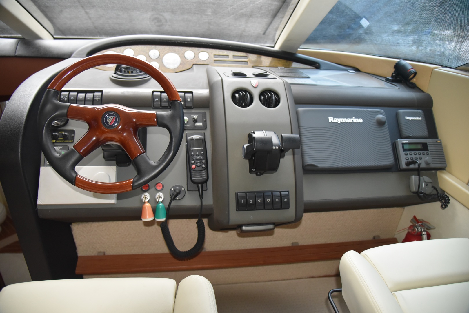 2002 Fairline Squadron 58