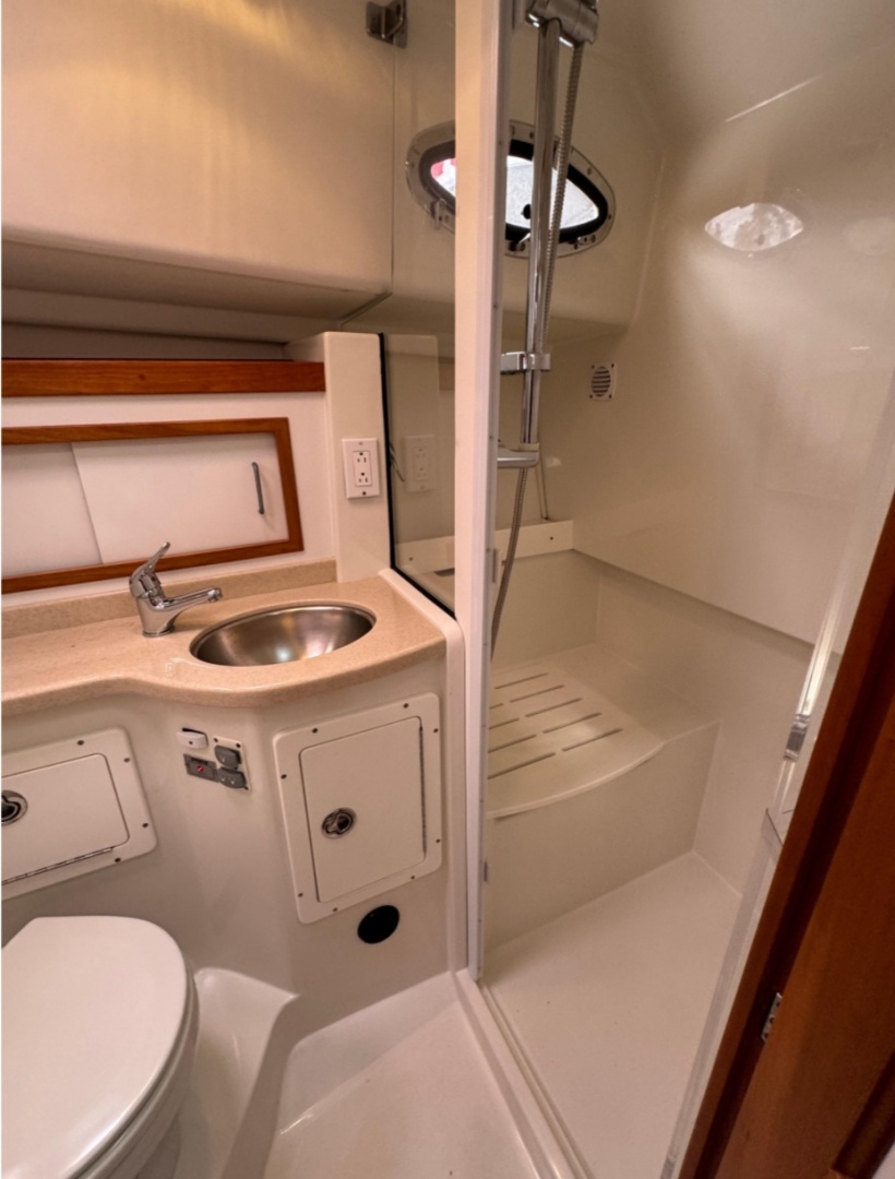 33ft Back Cove Yacht For Sale 33ft Back Cove Yacht For Sale
