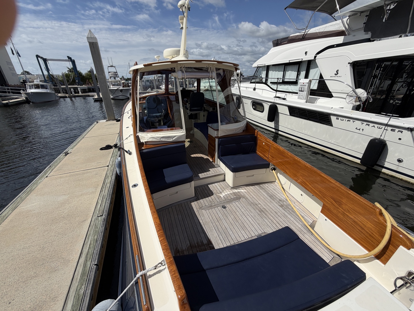 Hinckley Picnic Boat 37 MKIII - Photo 35