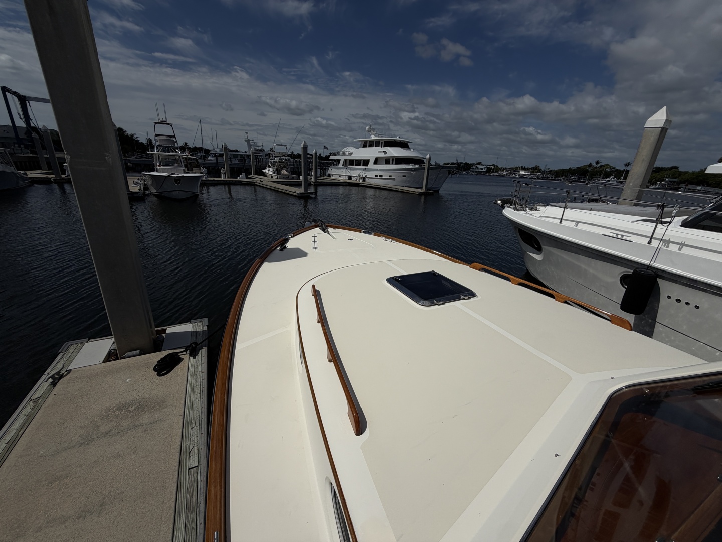 2009 Hinckley Picnic Boat 37 MKIII