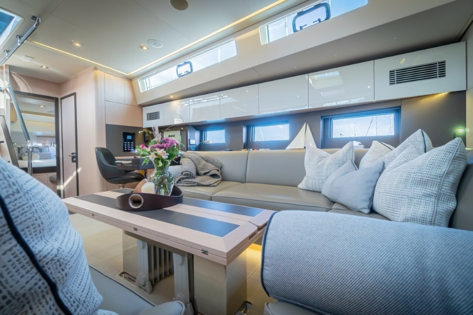 2020 Beneteau Oceanis Yacht 62