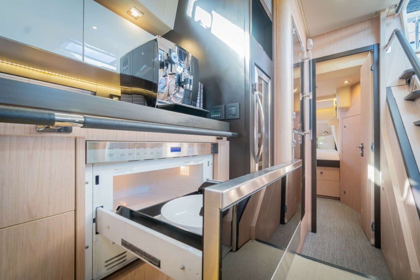 2020 Beneteau Oceanis Yacht 62
