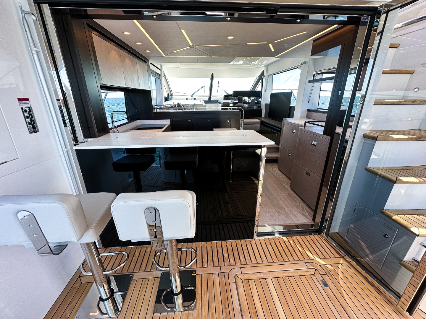 2024 Sunseeker 55 Manhattan