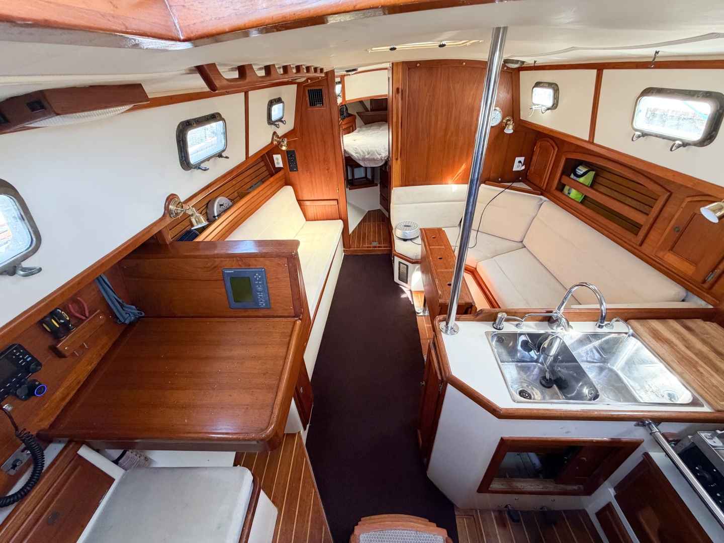 1998 Pacific Seacraft 37