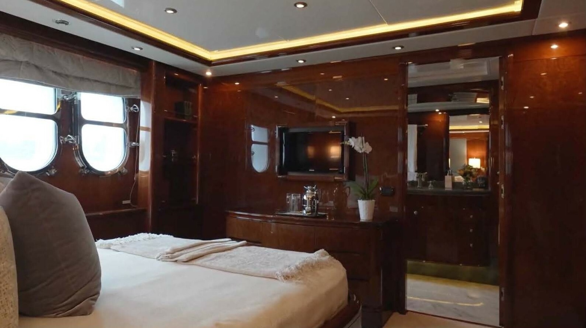 Domani 145ft Benetti Yacht For Sale