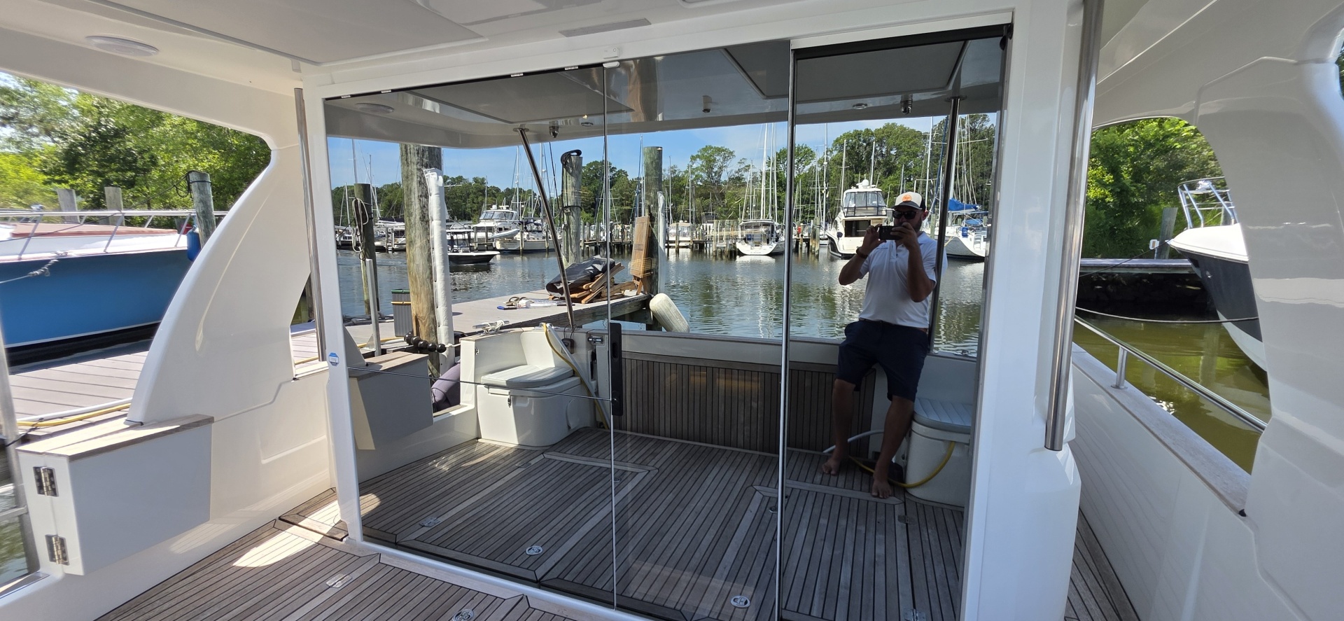 Greenline 40 Hybrid — Come What May - Photo 14