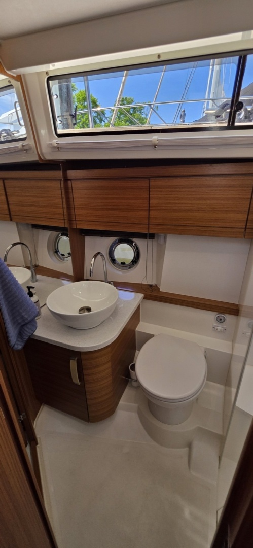 Greenline 40 Hybrid — Come What May - Photo 41