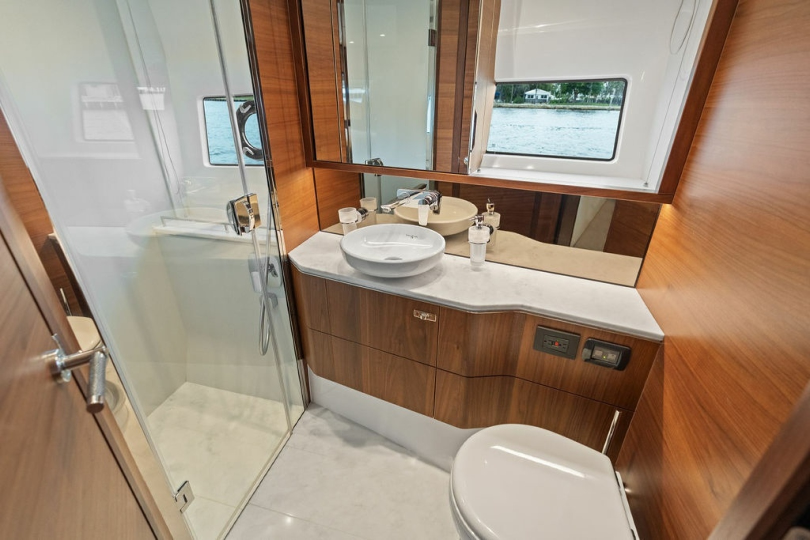 2020 Princess S62 Sportbridge