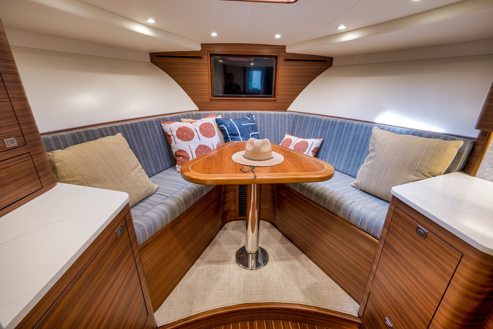 Anjamar 40ft Xcelerator Boatworks Yacht For Sale Anjamar 40ft Xcelerator Boatworks Yacht For Sale