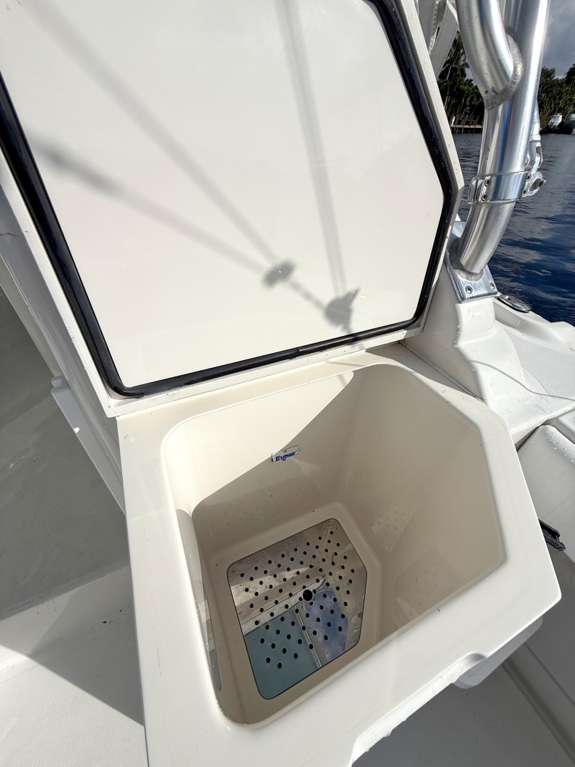 39ft Jupiter Yacht For Sale