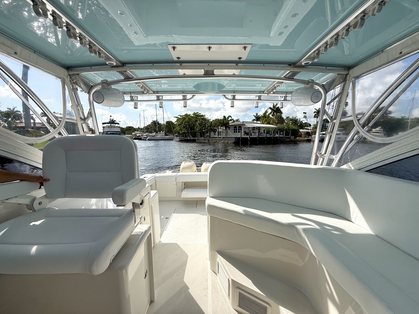39ft Jupiter Yacht For Sale