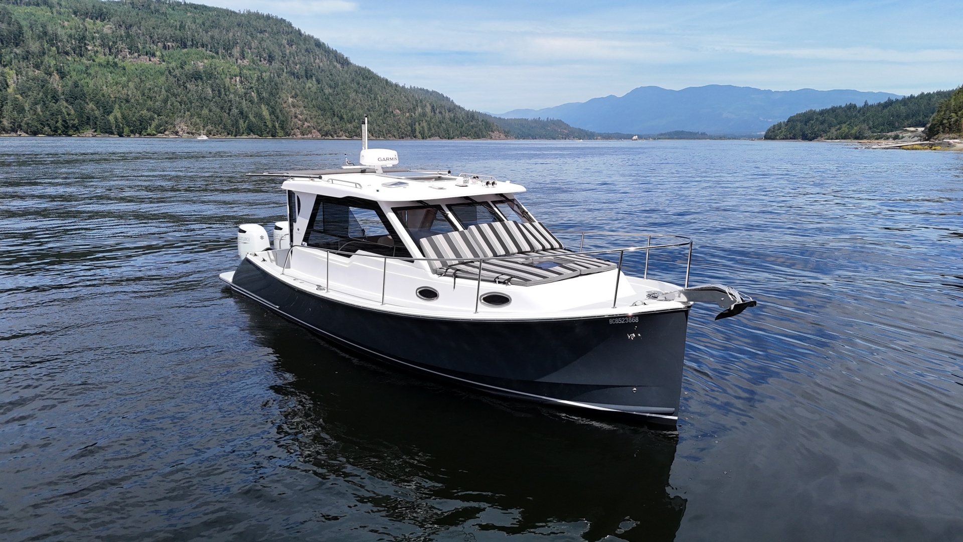 True North 34 outboard Yacht For Sale