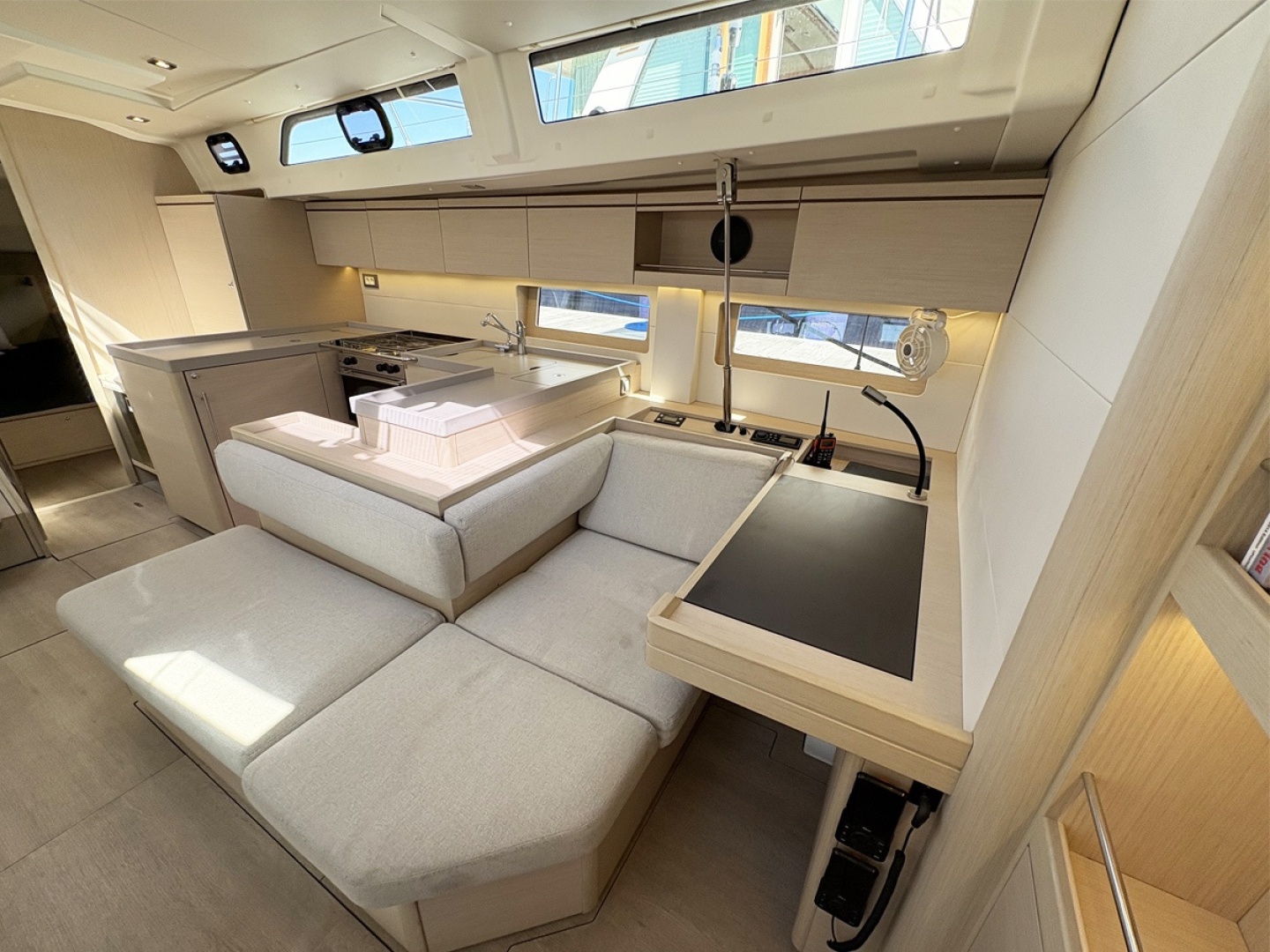 2020 Beneteau Oceanis 51.1