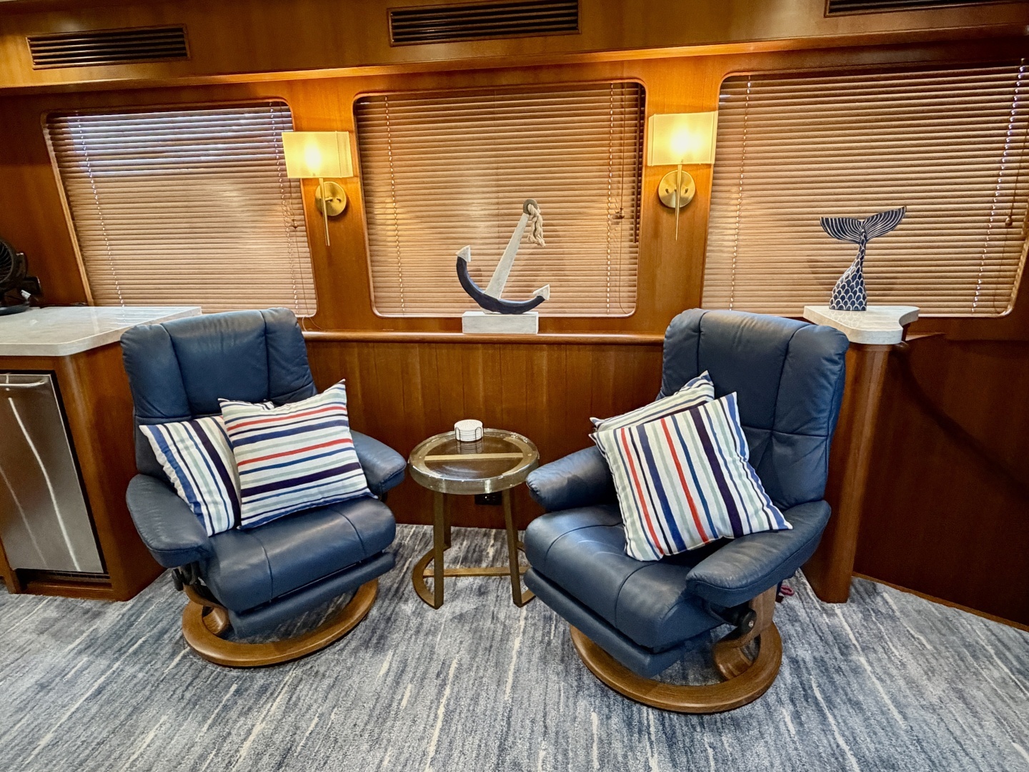 Alaskan 70 Motor Yacht Yacht For Sale
