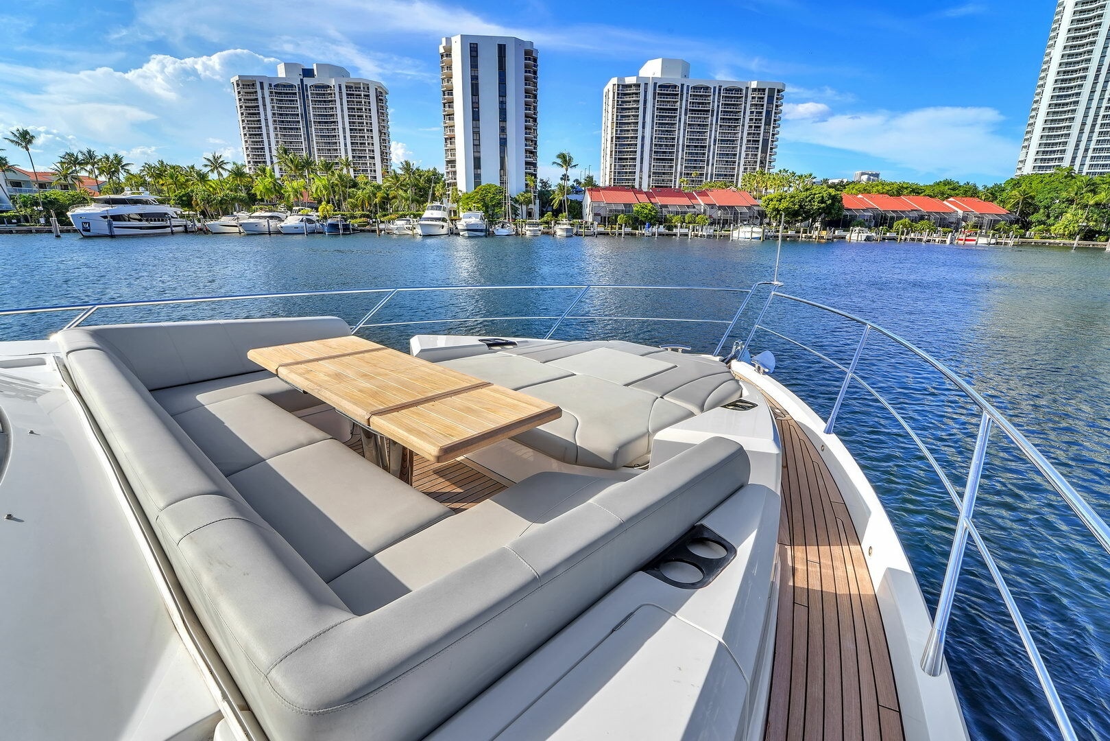 68ft Sunseeker Yacht For Sale