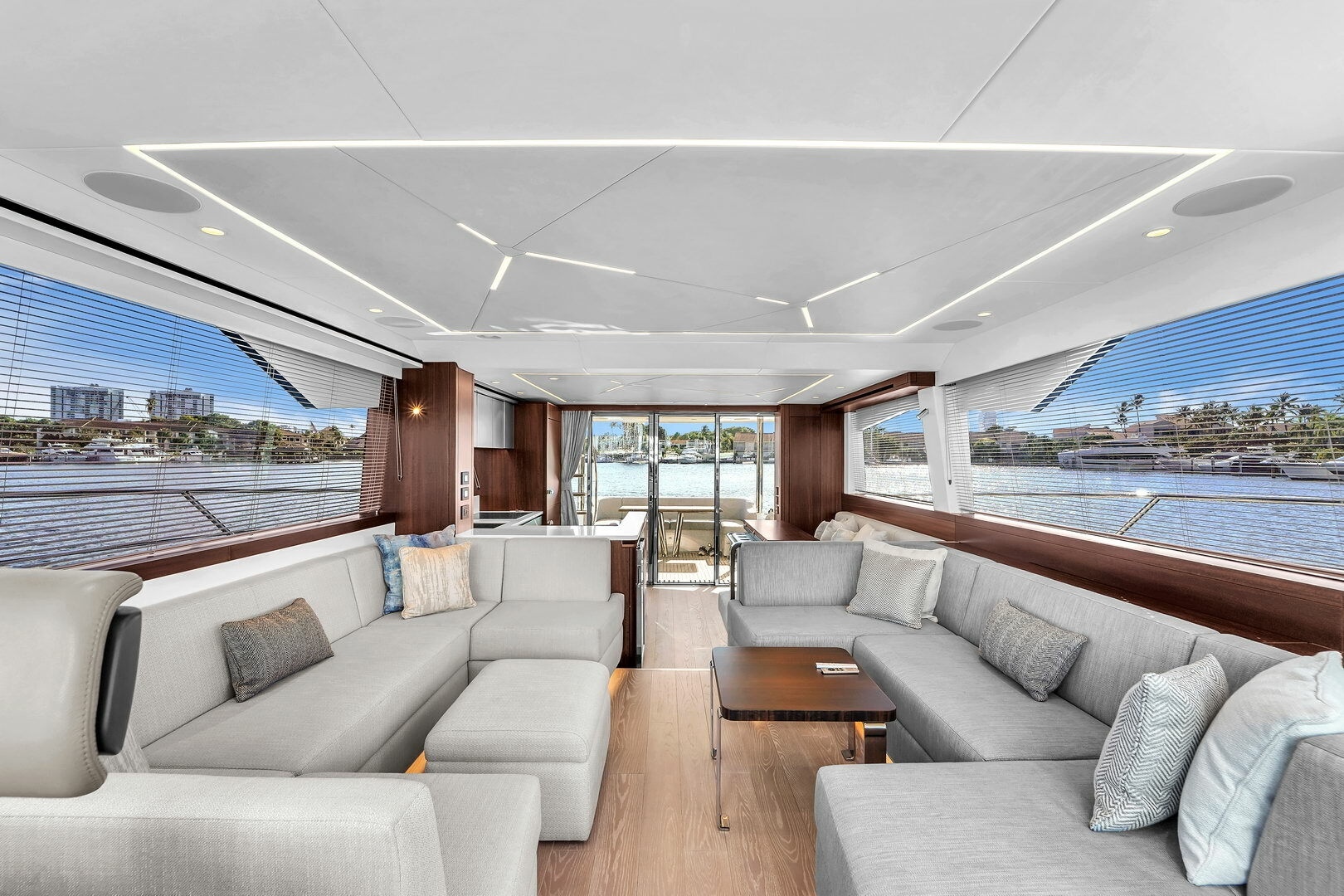 2023 Sunseeker Manhattan 68