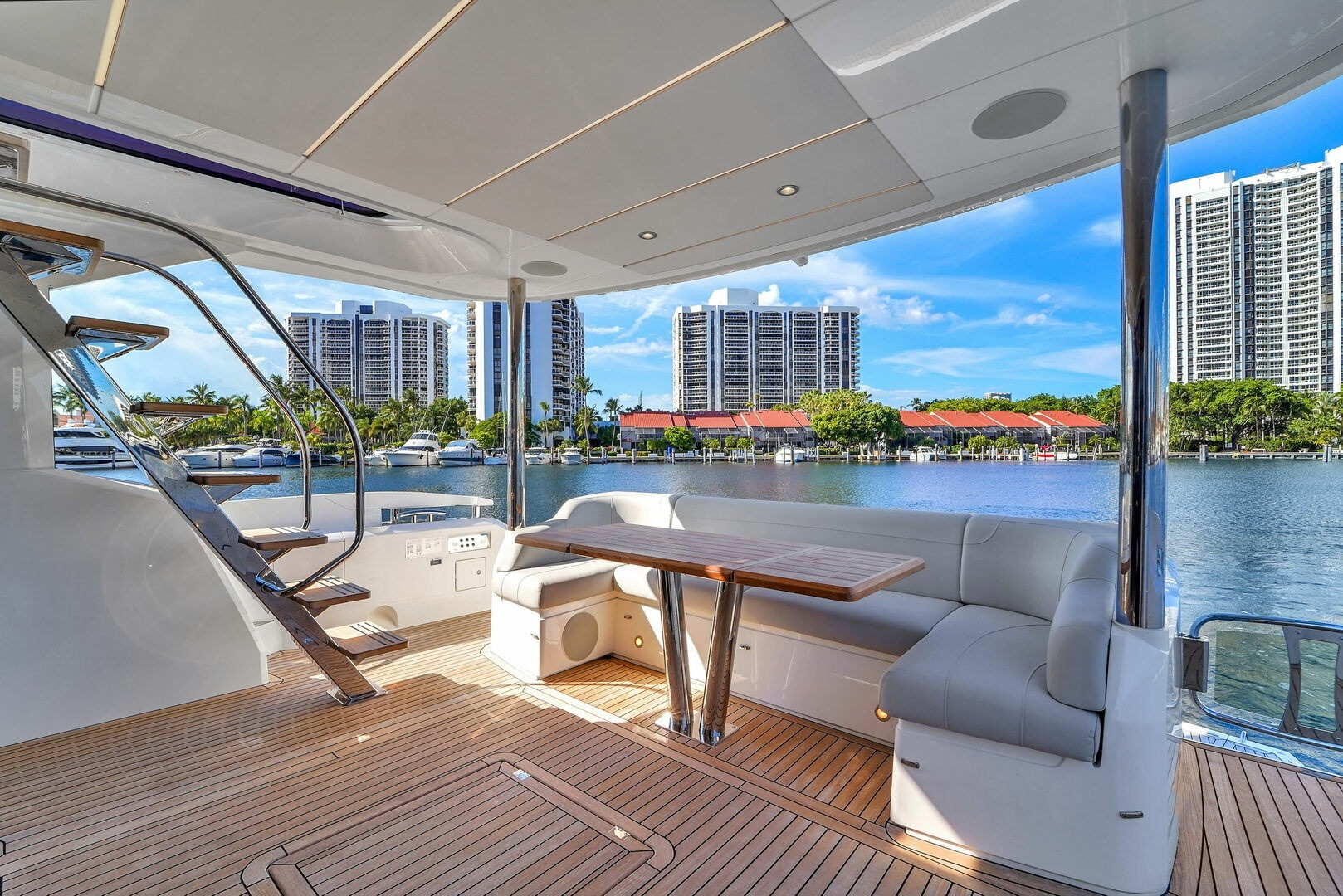 68ft Sunseeker Yacht For Sale