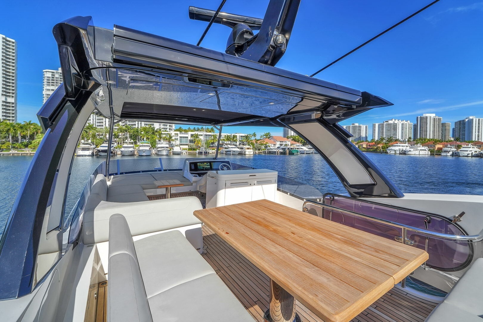 68ft Sunseeker Yacht For Sale