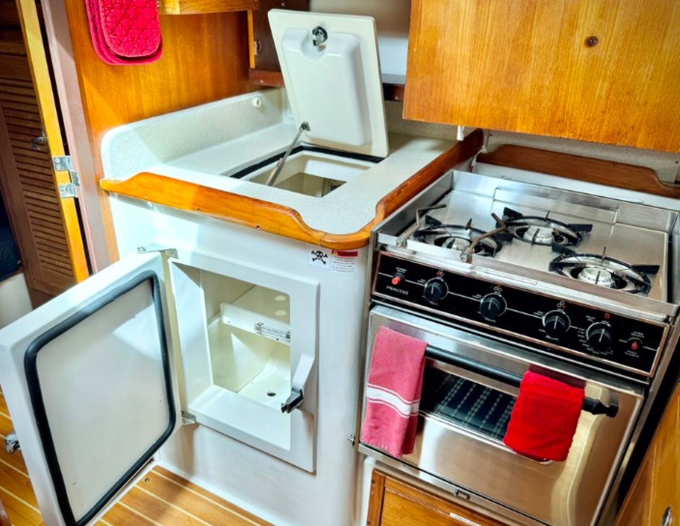 2002 Catalina 387