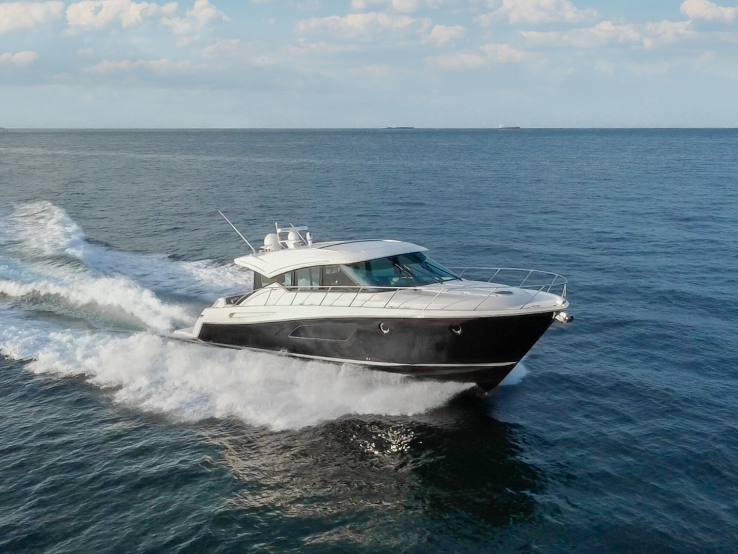 Tiara Yachts C53 Coupe Yacht For Sale
