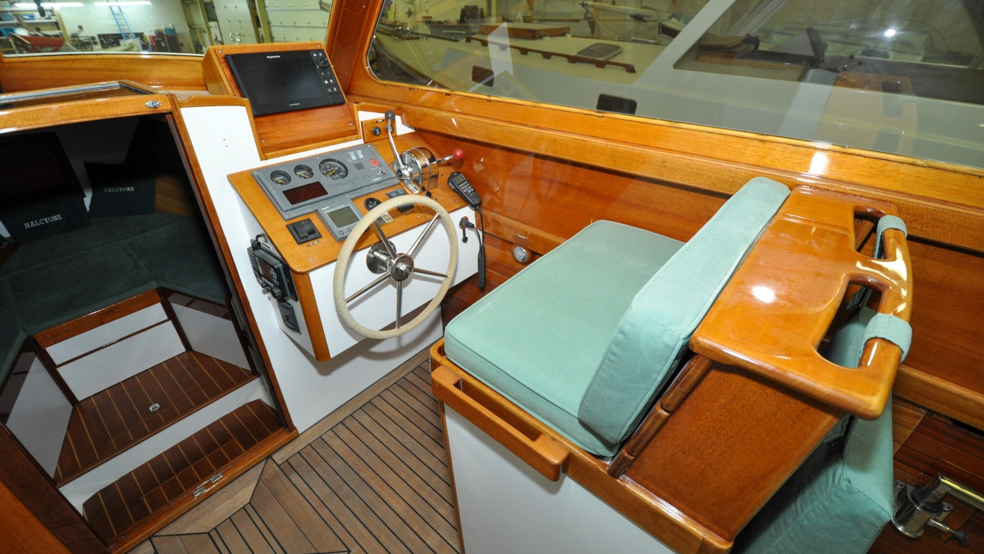 2002 Lyman-Morse Monhegan 30 - Halcyone 