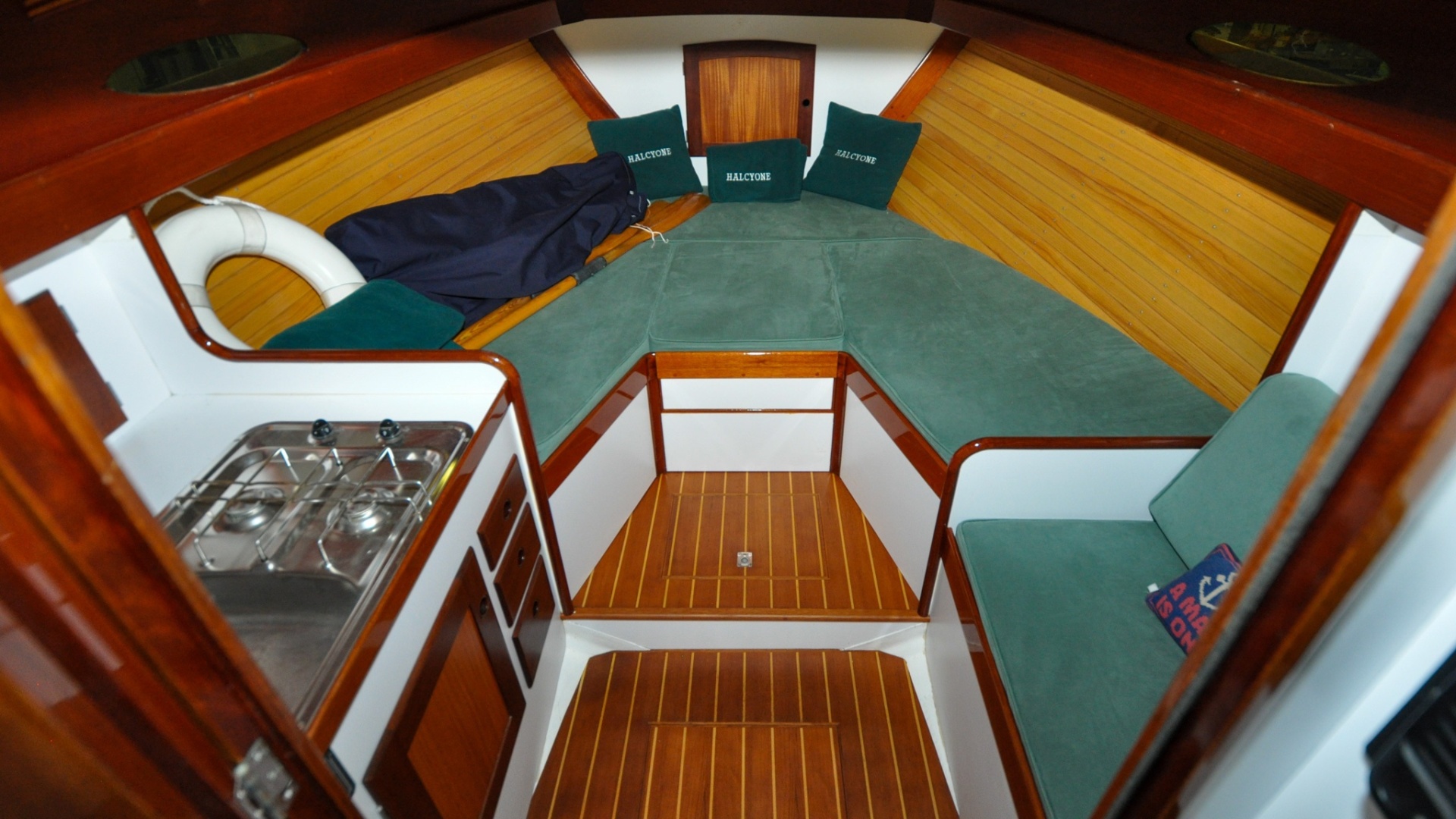 Halcyone 30ft Lyman Morse Yacht For Sale
